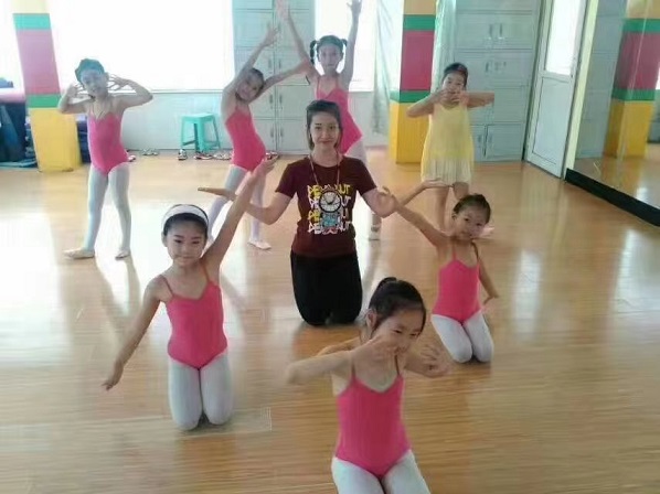 济南爱尚舞蹈培训学校